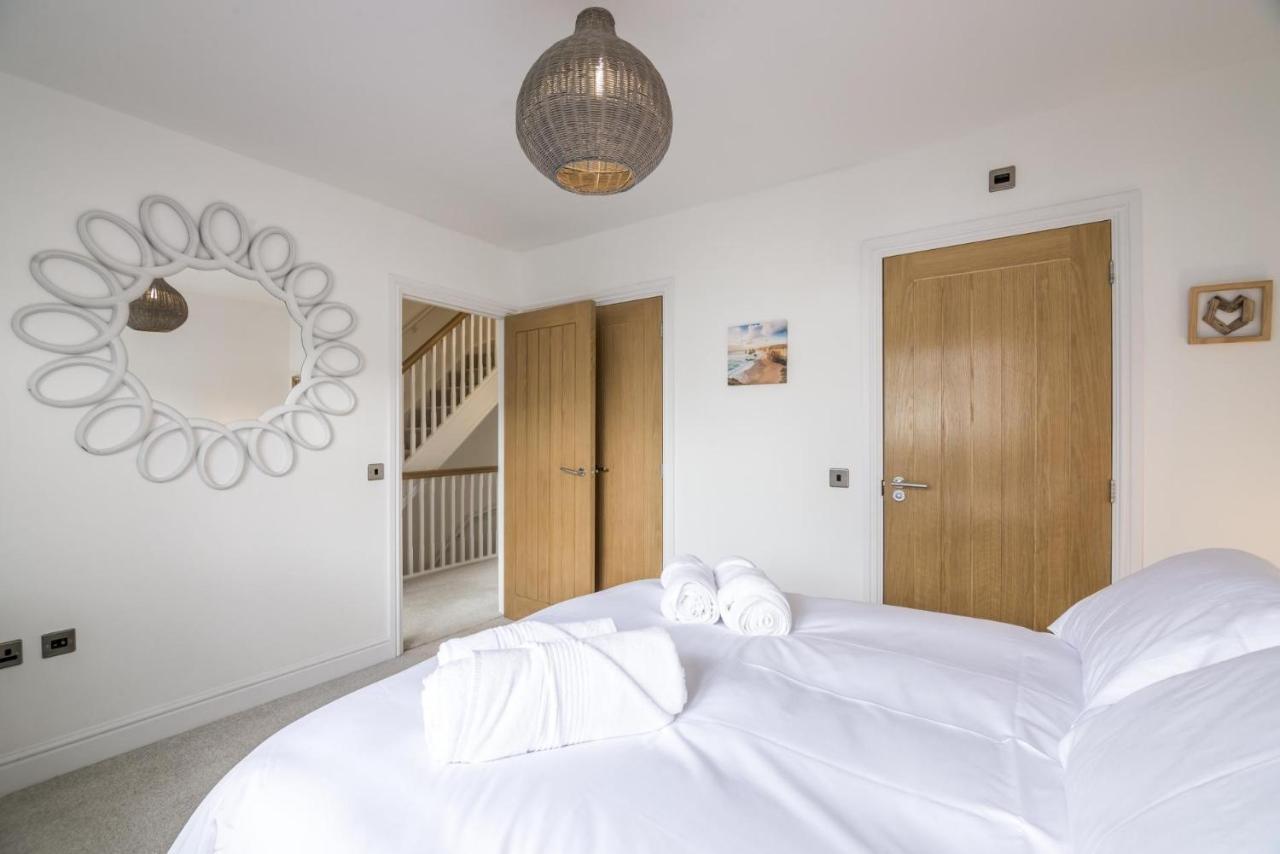 Milford Street - 5 Bedroom Luxurious Holiday Home - 손더스풋 외부 사진