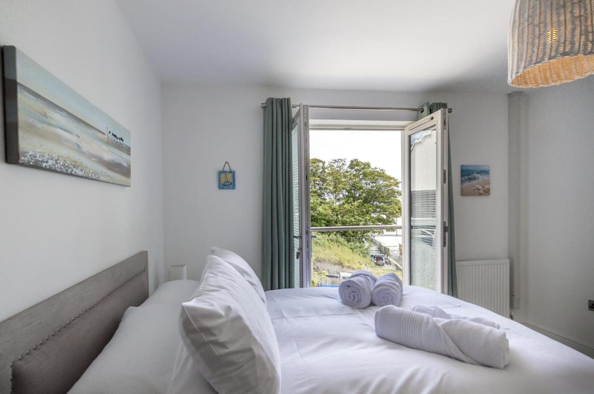 Milford Street - 5 Bedroom Luxurious Holiday Home - 손더스풋 외부 사진